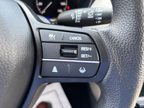 Certified 2023 Honda HR-V LX image 19