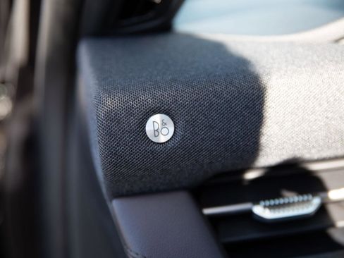 Used 2025 Ford Explorer Platinum w/ Ultimate Package image 19