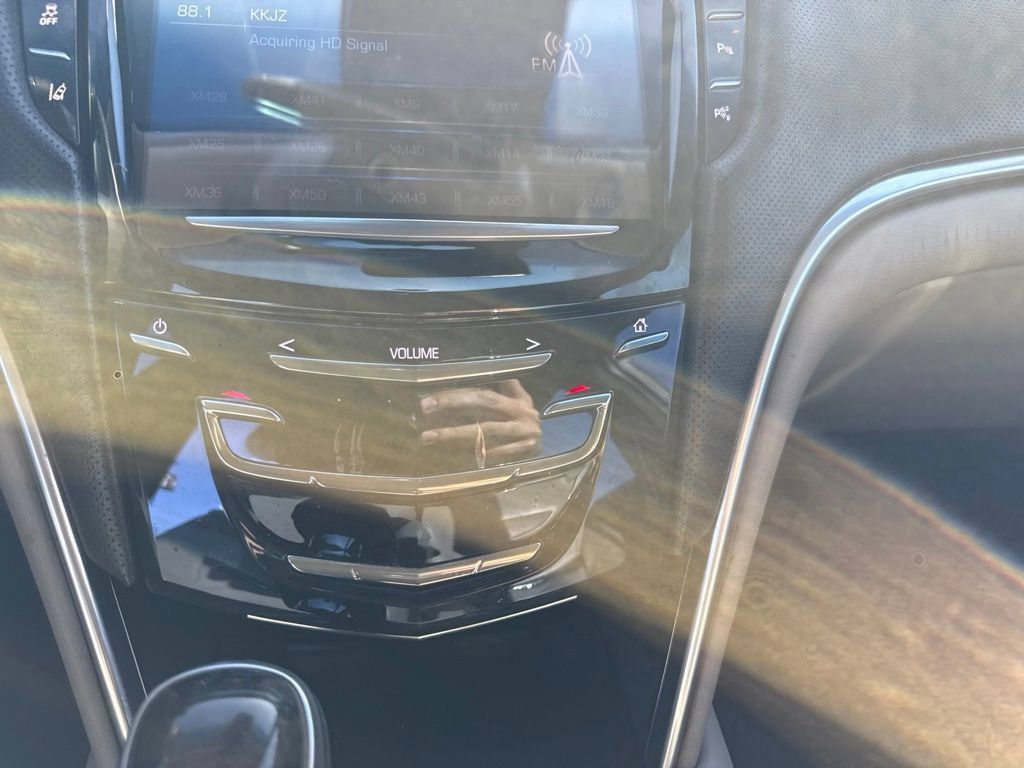 Used 2014 Cadillac XTS Luxury w/ Driver Awareness Package FWD image 18