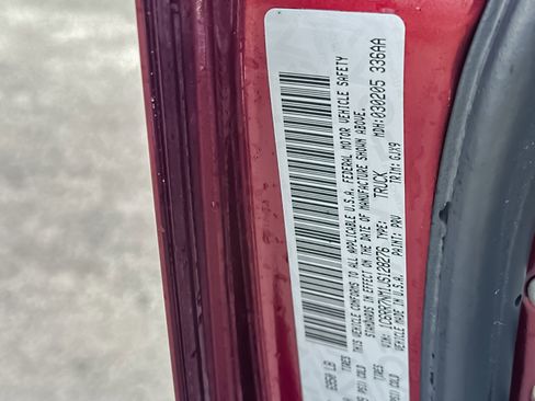 Used 2018 RAM 1500 Laramie w/ Convenience Group image 28