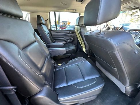 Used 2017 GMC Yukon XL SLT w/ Premium Edition image 21