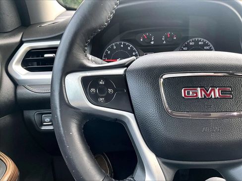 Used 2017 GMC Acadia SLE FWD image 14
