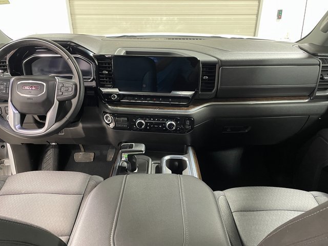 Used 2023 GMC Sierra 1500 Elevation w/ LPO, Elevation Black Package AWD/4WD image 13
