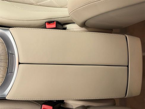 Used 2022 Mercedes-Benz G 550 image 33