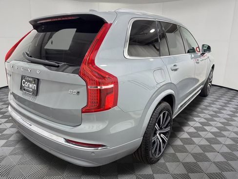 Used 2025 Volvo XC90 B5 Core AWD/4WD image 6
