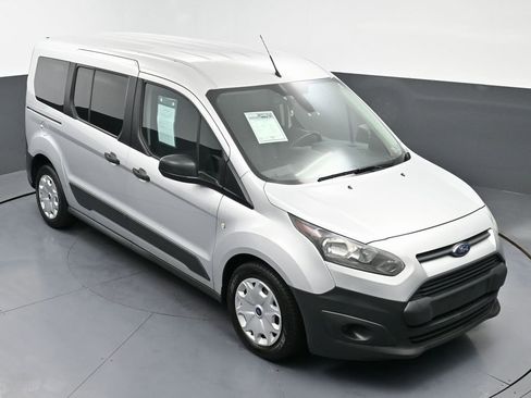 Used 2018 Ford Transit Connect XL image 40