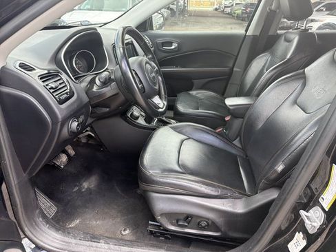 Used 2018 Jeep Compass Limited AWD/4WD image 10
