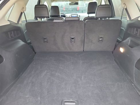 Used 2024 Ford Edge SEL image 10