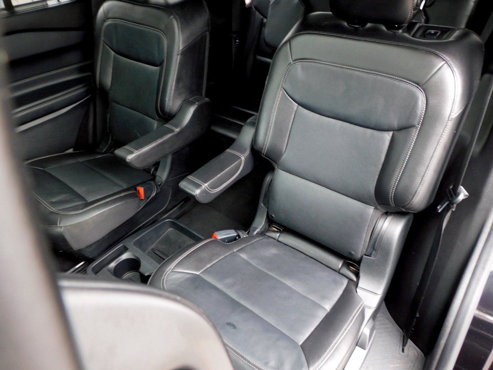 Used 2020 Ford Explorer Limited RWD image 16
