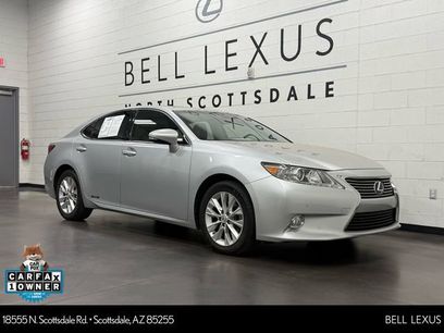 Used 2013 Lexus ES 300h w/ Luxury Pkg