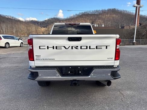Used 2022 Chevrolet Silverado 2500 LTZ w/ LTZ Premium Package image 4