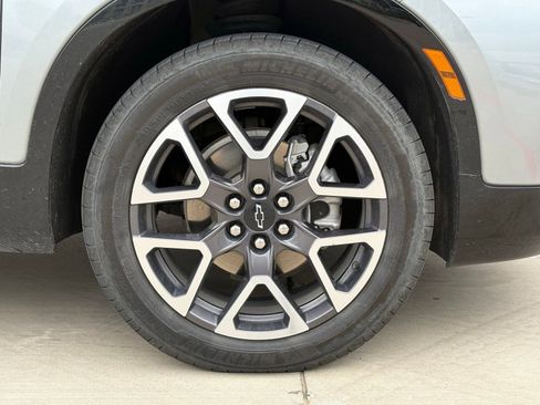 Used 2025 Chevrolet Blazer RS w/ Driver Confidence II Package FWD image 10