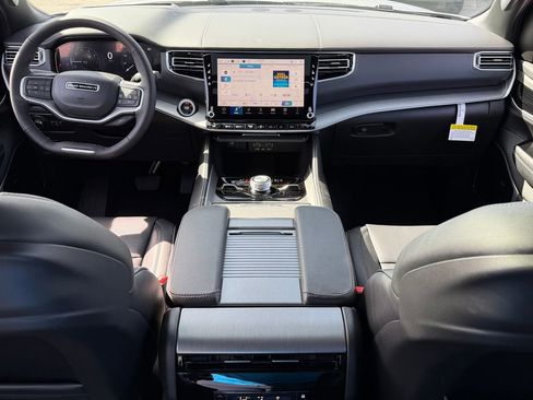 New 2026 Jeep Grand Wagoneer L Limited image 17