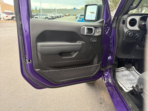 New 2026 Jeep Gladiator Sport AWD/4WD image 19