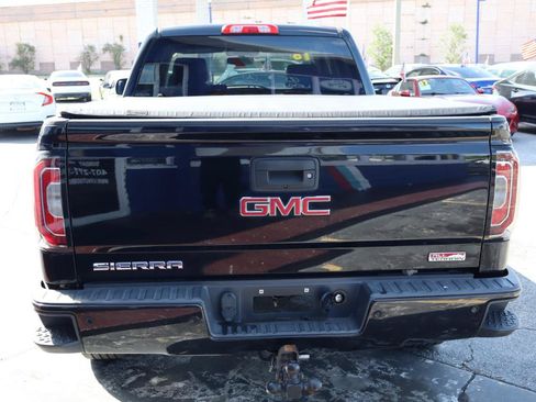 Used 2018 GMC Sierra 1500 SLT w/ All Terrain X Package AWD/4WD image 4