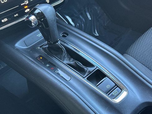 Used 2022 Honda HR-V EX image 21