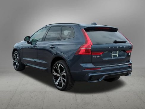 Certified 2024 Volvo XC60 T8 Ultimate w/ Protection Package Premier AWD/4WD image 4