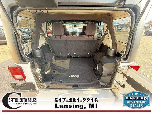 Used 2014 Jeep Wrangler Unlimited Sahara w/ Dual Top Group image 15