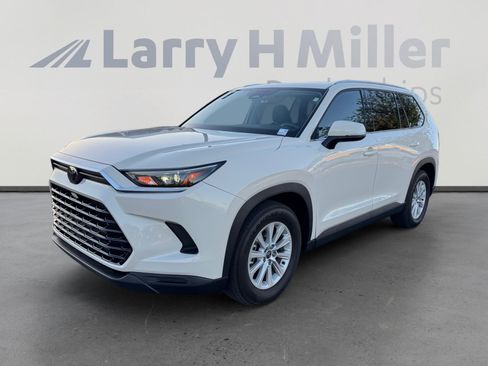 Used 2024 Toyota Grand Highlander AWD Hybrid image 1