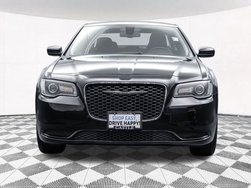 Used 2022 Chrysler 300 Touring w/ Sport Appearance Package image 16
