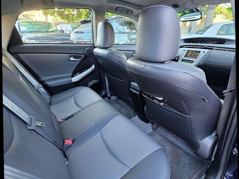 Used 2015 Toyota Prius Four w/ Deluxe Solar Roof Package image 19