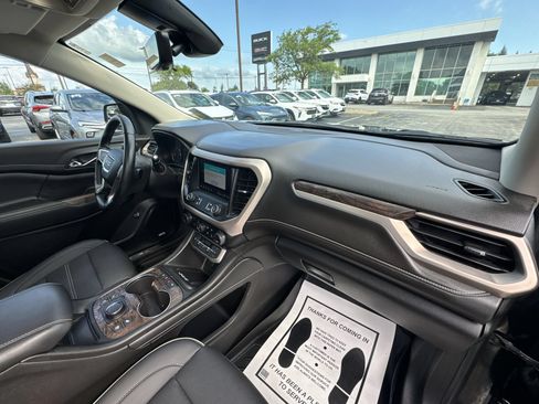 Used 2023 GMC Acadia Denali w/ Denali Ultimate Package AWD/4WD image 30