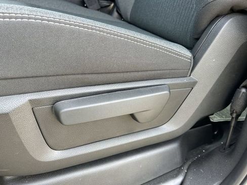 Used 2023 RAM 2500 Tradesman w/ Chrome Appearance Group image 5