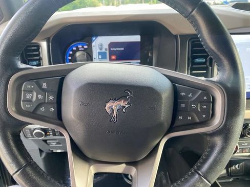 Used 2023 Ford Bronco Wildtrak AWD/4WD image 11