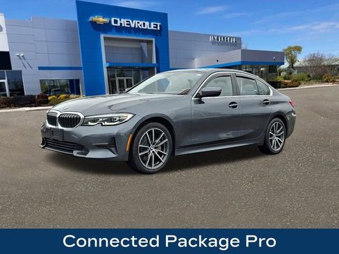 Used 2021 BMW 330i xDrive Sedan w/ Convenience Package image 4