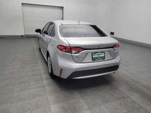 Used 2022 Toyota Corolla LE FWD image 5