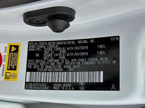 Used 2019 Toyota Highlander Limited FWD image 27