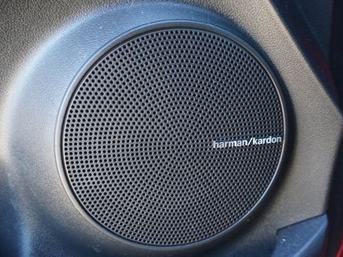 Used 2022 Hyundai Kona Limited image 14