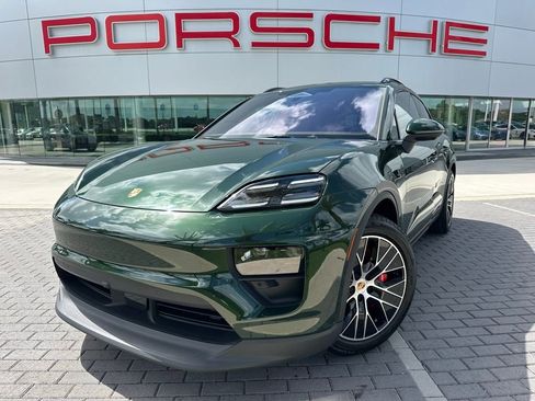 Certified 2025 Porsche Macan 4S Electric image 1