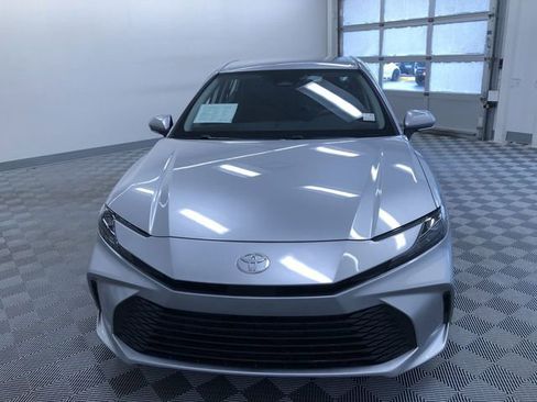 Used 2026 Toyota Camry LE FWD image 15