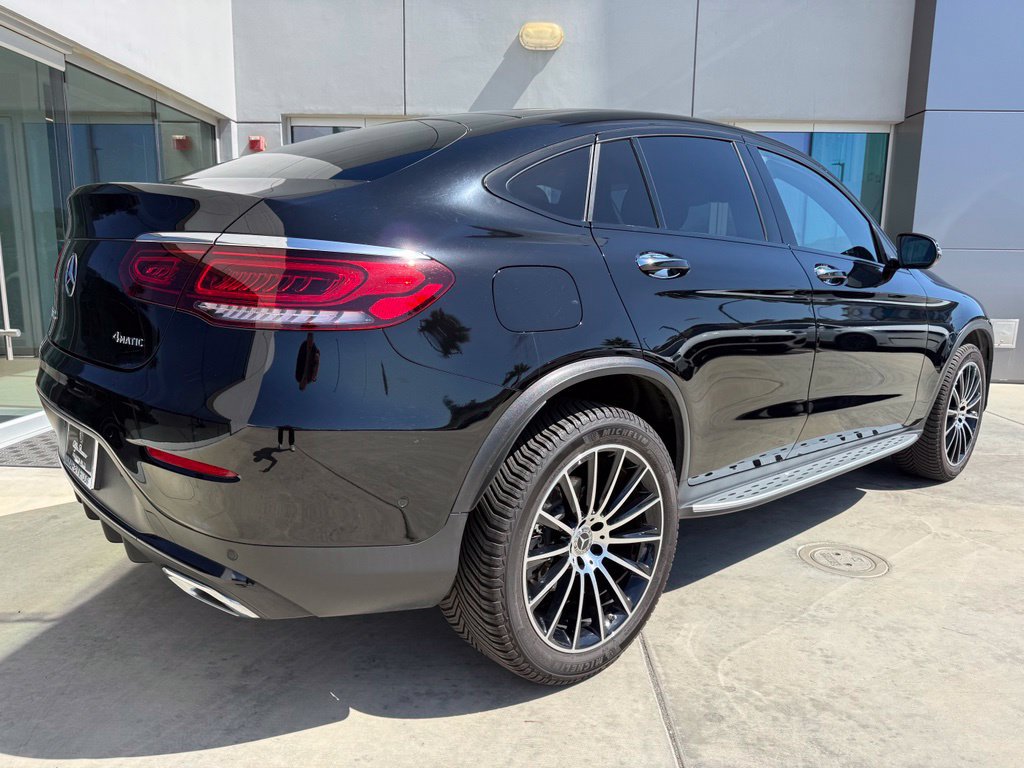 Used 2020 Mercedes-Benz GLC 300 4MATIC Coupe image 3