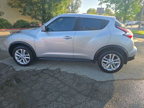 Used 2017 Nissan Juke S FWD image 8