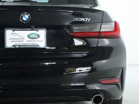 Used 2022 BMW 330i xDrive Sedan w/ Premium Package 2 image 46