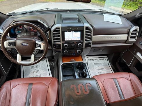 Used 2018 Ford F350 King Ranch w/ King Ranch Ultimate Package AWD/4WD image 27