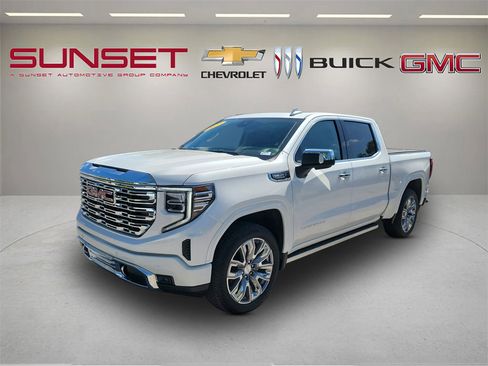 Certified 2025 GMC Sierra 1500 Denali w/ Denali Reserve Package AWD/4WD image 8