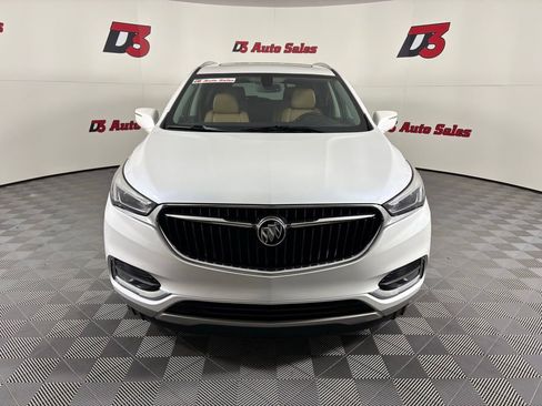 Used 2018 Buick Enclave Essence image 9
