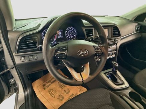 Used 2020 Hyundai Elantra SE w/ Cargo Package (C1) FWD image 7