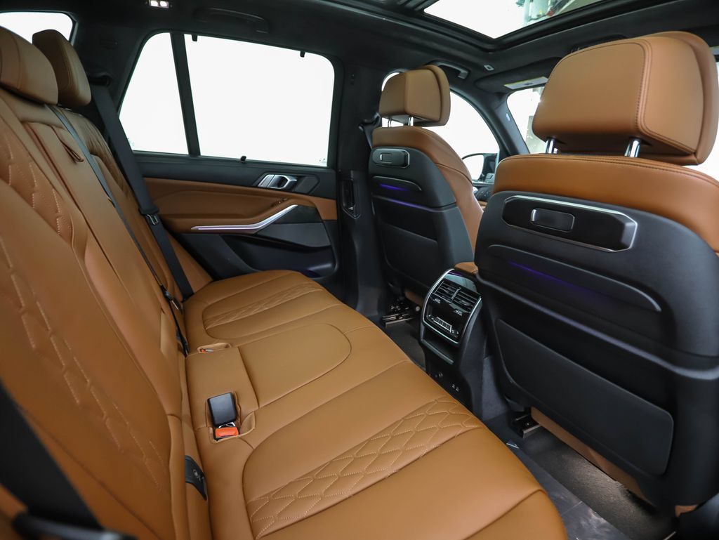 Used 2025 BMW X5 M60i w/ Executive Package AWD/4WD image 24