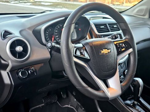 Used 2020 Chevrolet Sonic LT image 11