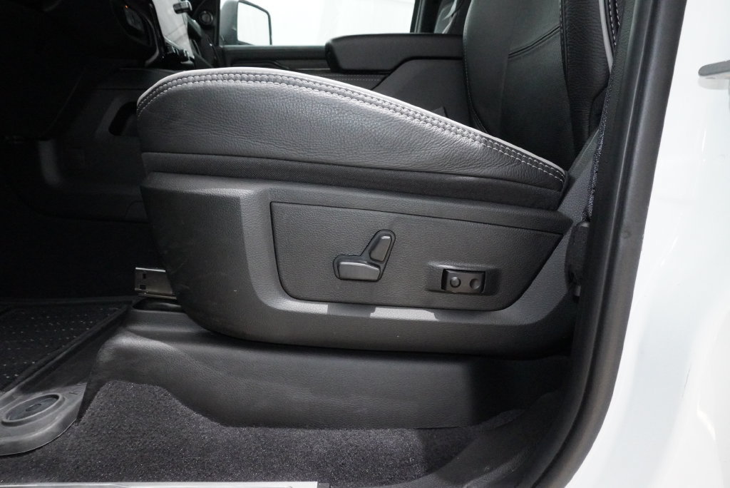 Used 2026 RAM 2500 Limited AWD/4WD image 31