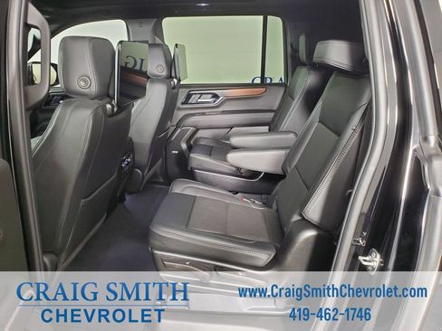 Used 2026 GMC Yukon XL Denali w/ Denali Reserve Package AWD/4WD image 12