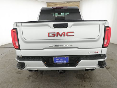 Used 2022 GMC Sierra 1500 AT4 AWD/4WD image 4