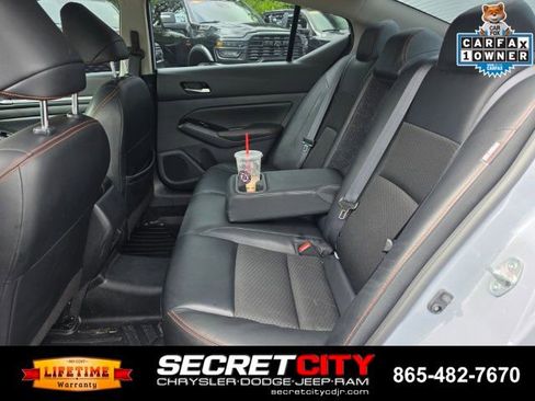 Used 2024 Nissan Altima 2.5 SR FWD image 11