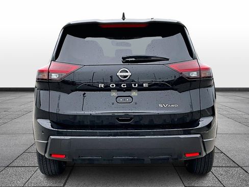 Used 2024 Nissan Rogue SV image 4
