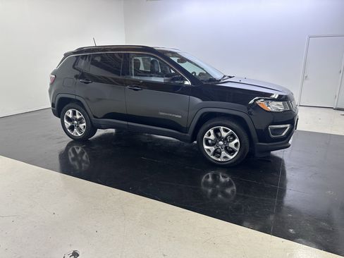 Used 2021 Jeep Compass Limited image 17