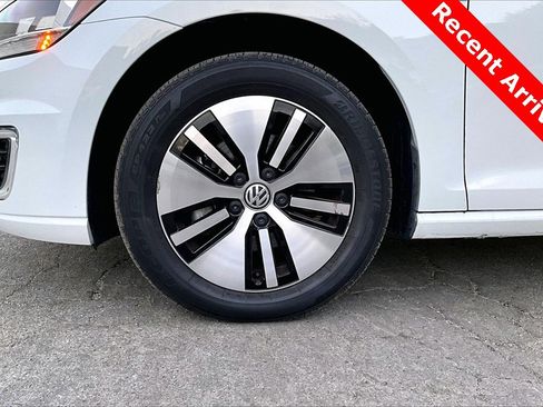 Used 2019 Volkswagen e-Golf SE w/ Driver Assistance Package image 8